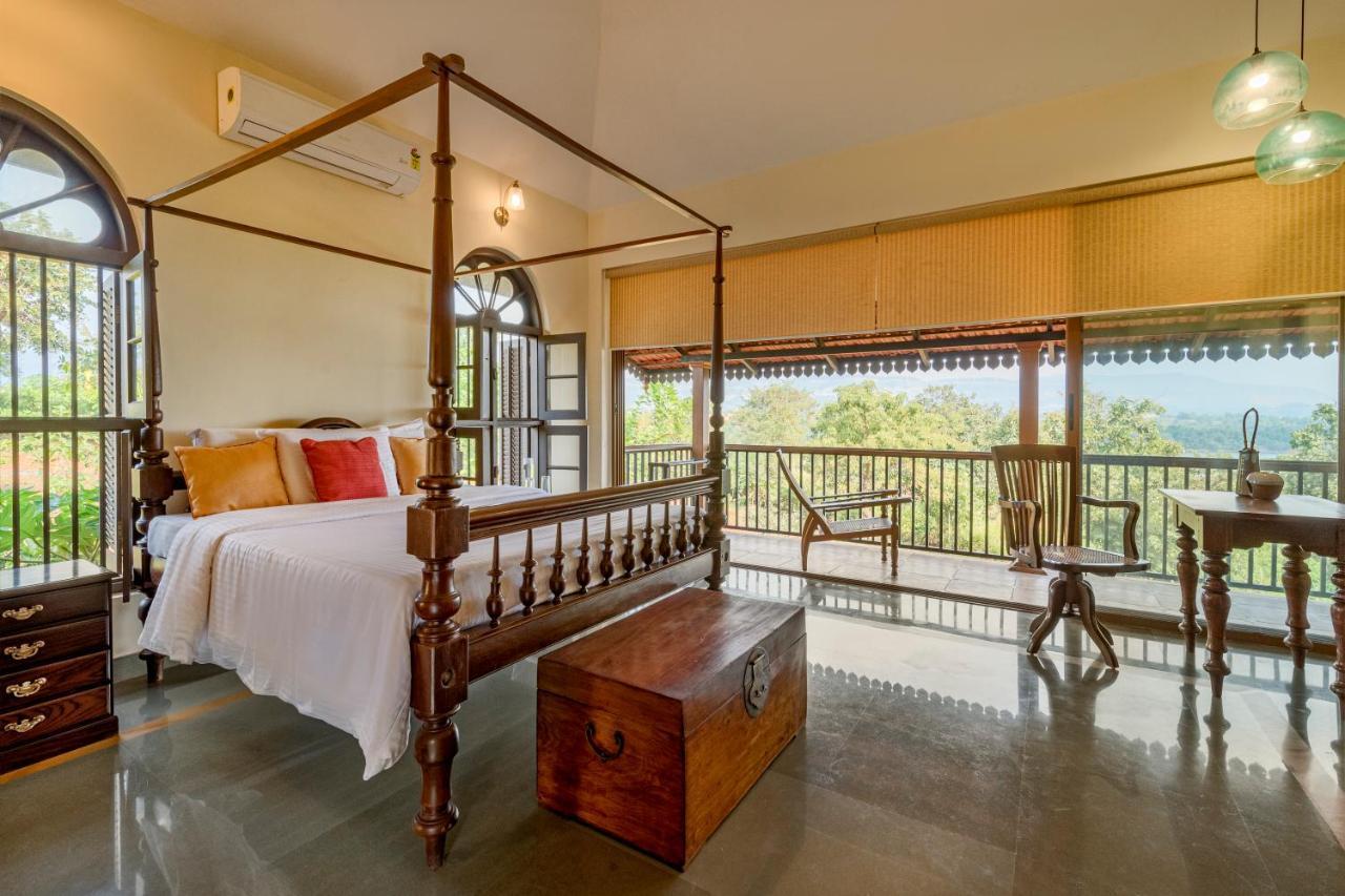 Saffronstays Anantham, Kamshet - Pet-Friendly Lakefront Villa With A Huge Verandah Nethersole Dam Exterior photo